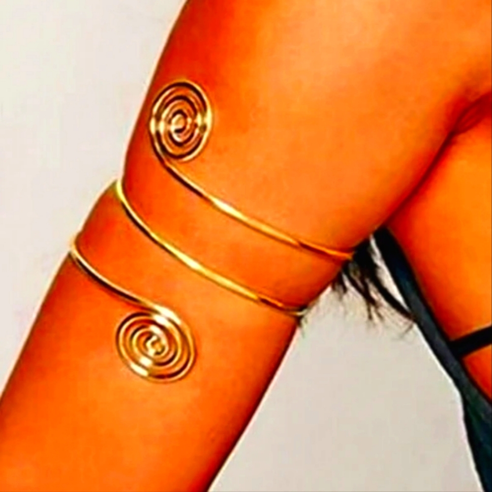 Gold Spiral Wire Bracelet